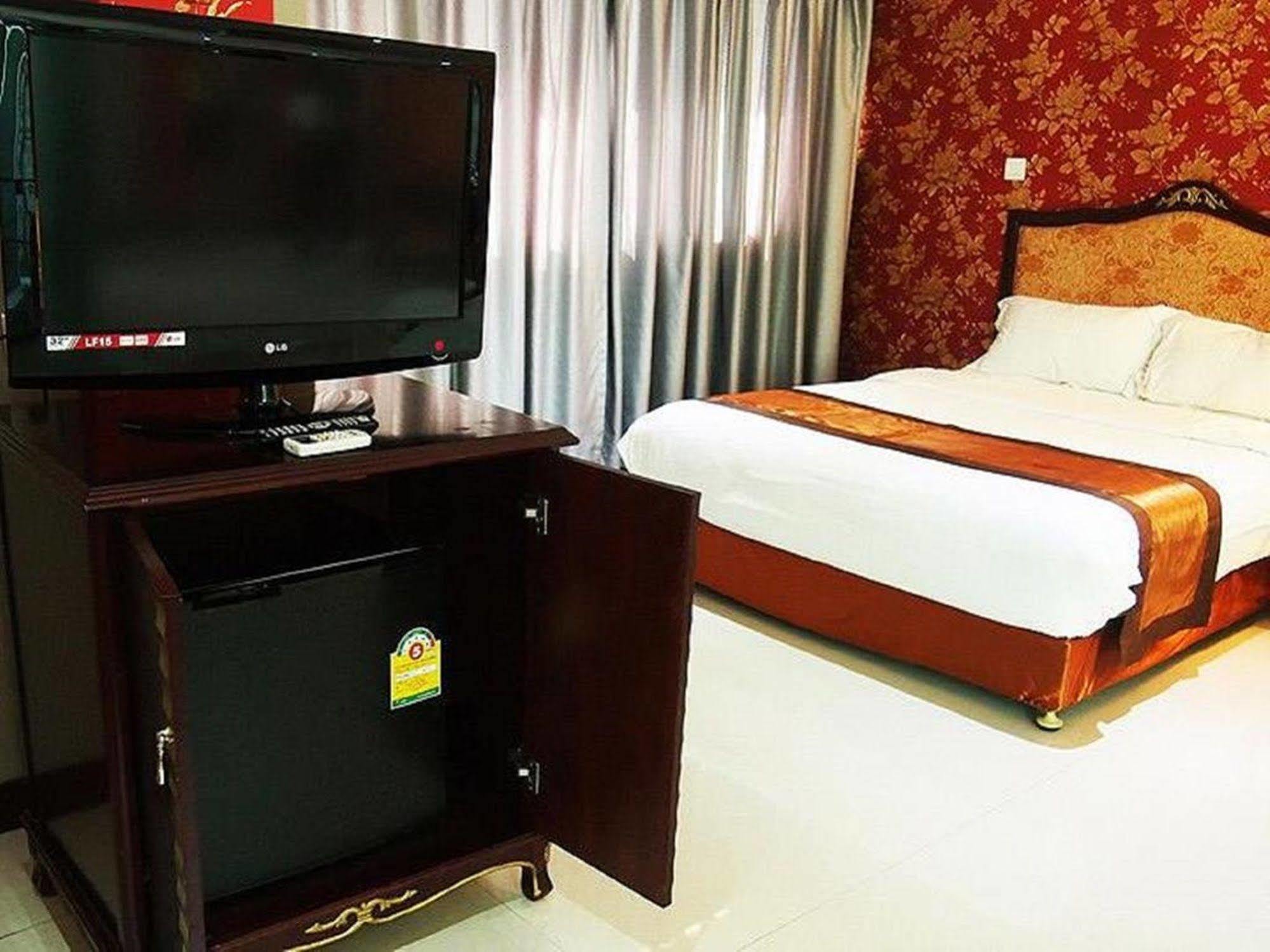 The Privi Suites Pattaya Luaran gambar